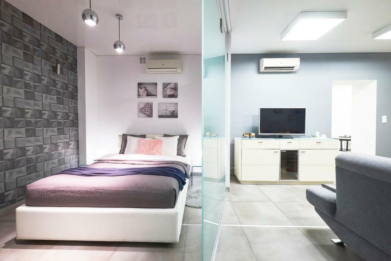 Xavier Boutique Apartment Варшава Экстерьер фото