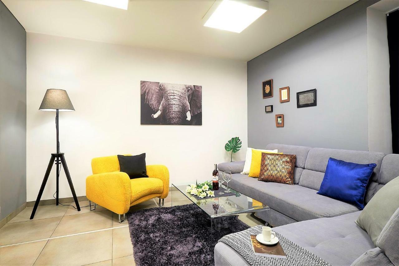 Xavier Boutique Apartment Варшава Экстерьер фото
