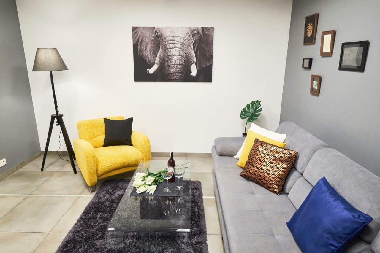 Xavier Boutique Apartment Варшава Экстерьер фото